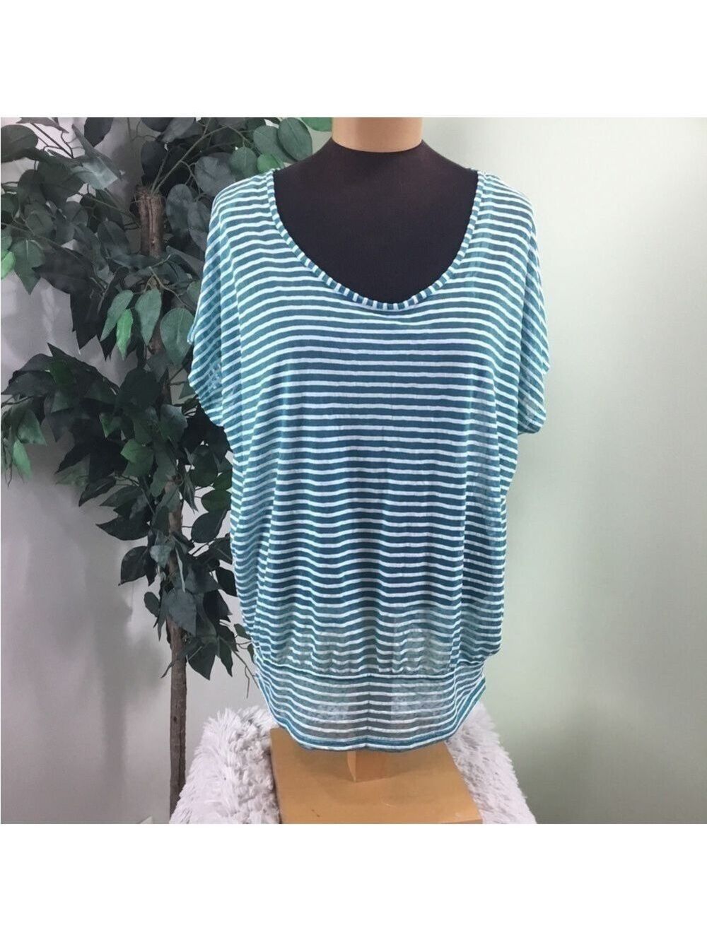 Lane Bryant size 14/16 turquoise ish blue striped v neck short sleeve top